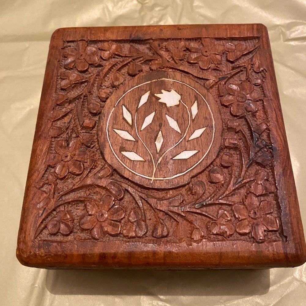 Hand carved wooden jewelry Indian box